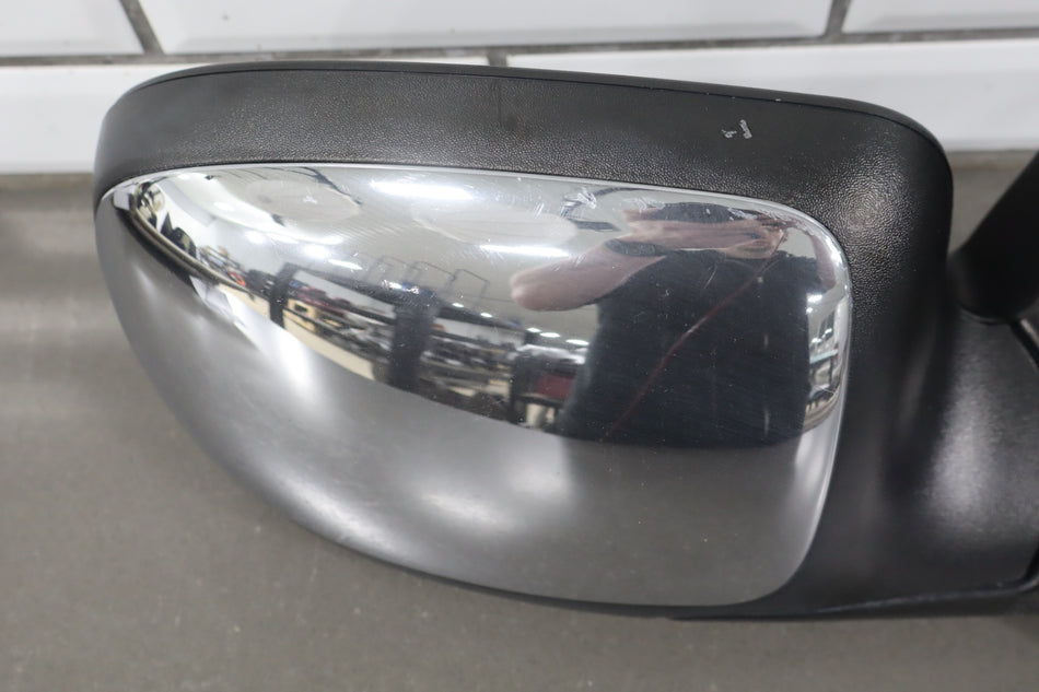 1999-2002 Chevrolet Silverado 2500 Right Door Mirror Pewter 11 15179830