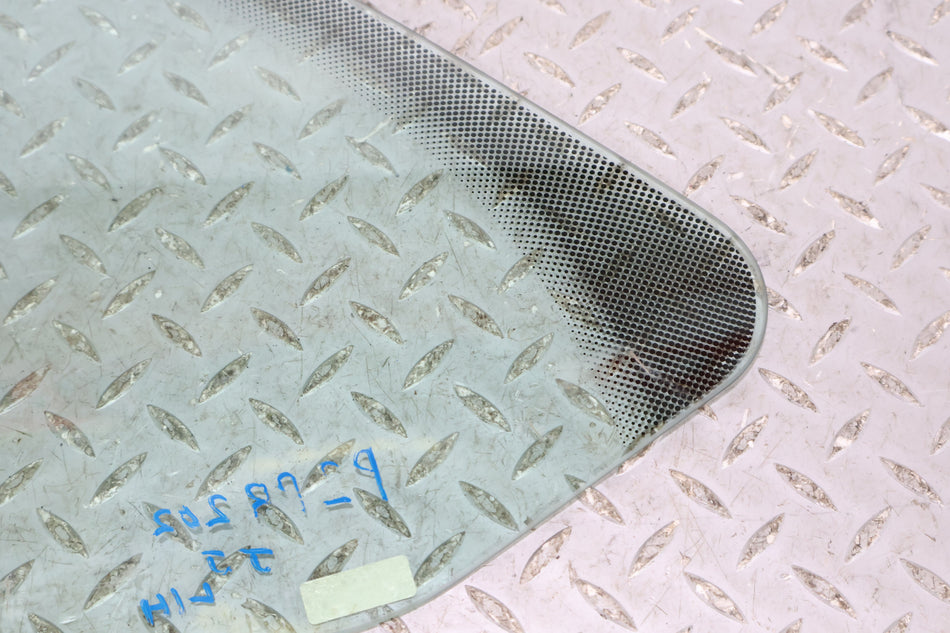 2002 Porsche 911- QUARTER GLASS/WINDOW