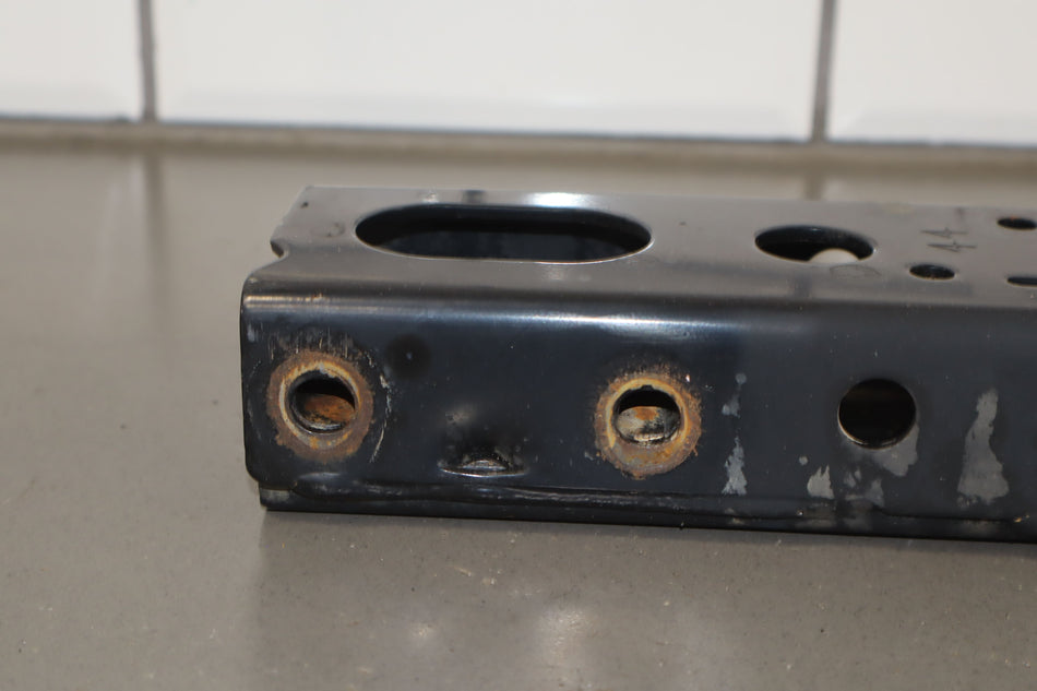 2005 Lexus GX470- Transmission Crossmember