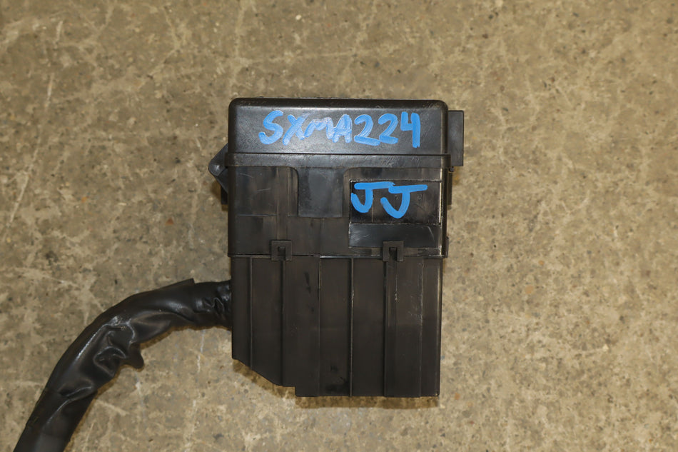 1999 Mazda MX-5 Miata- Engine Fuse Box
