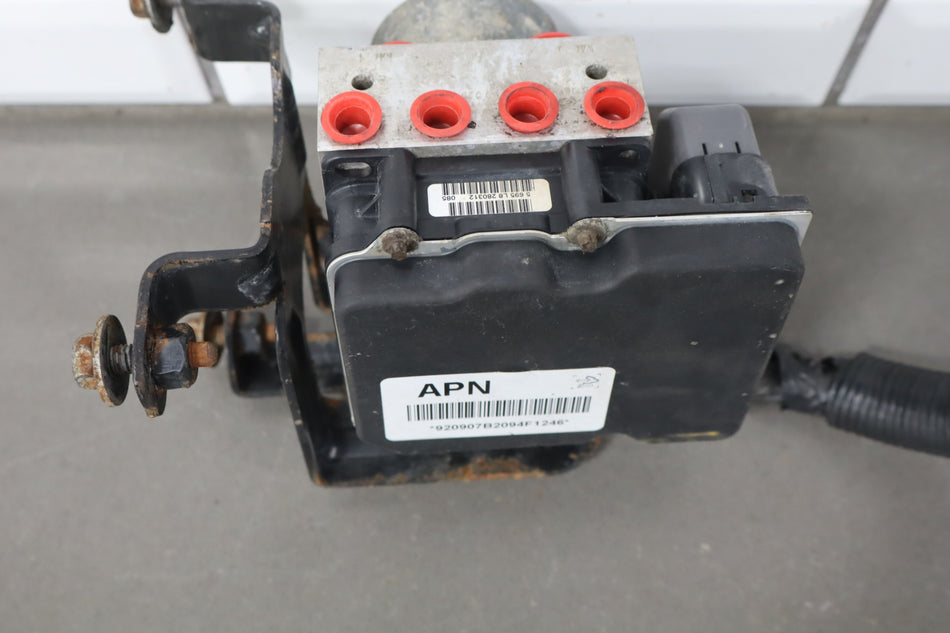 2011-2013 GMC Yukon ABS Brake Unit 20896912 OEM