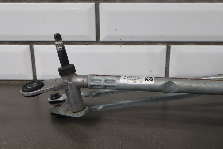 2023 Tesla Y- Front Wiper Motor