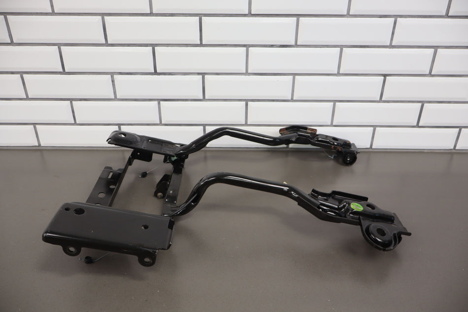 2003 Hummer H2- Front Seat Track