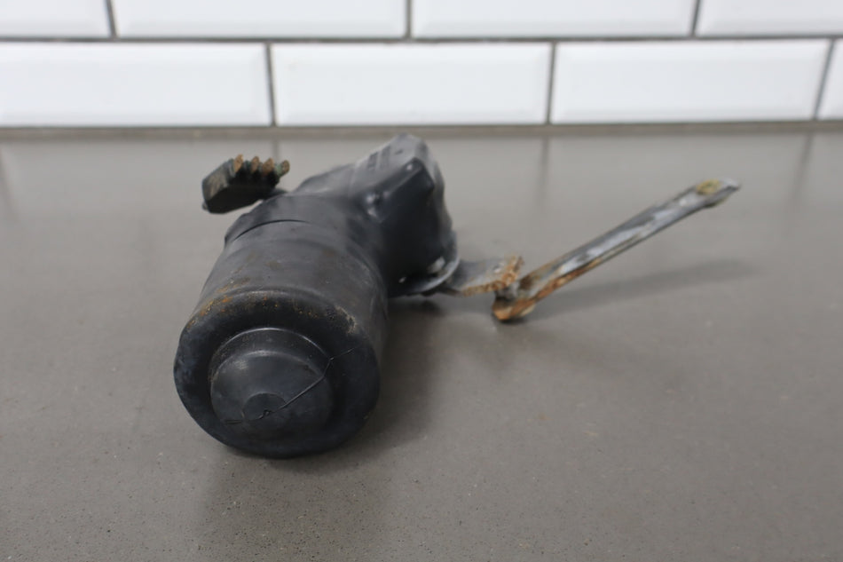 1981 Porsche 928- Left Headlight Motor
