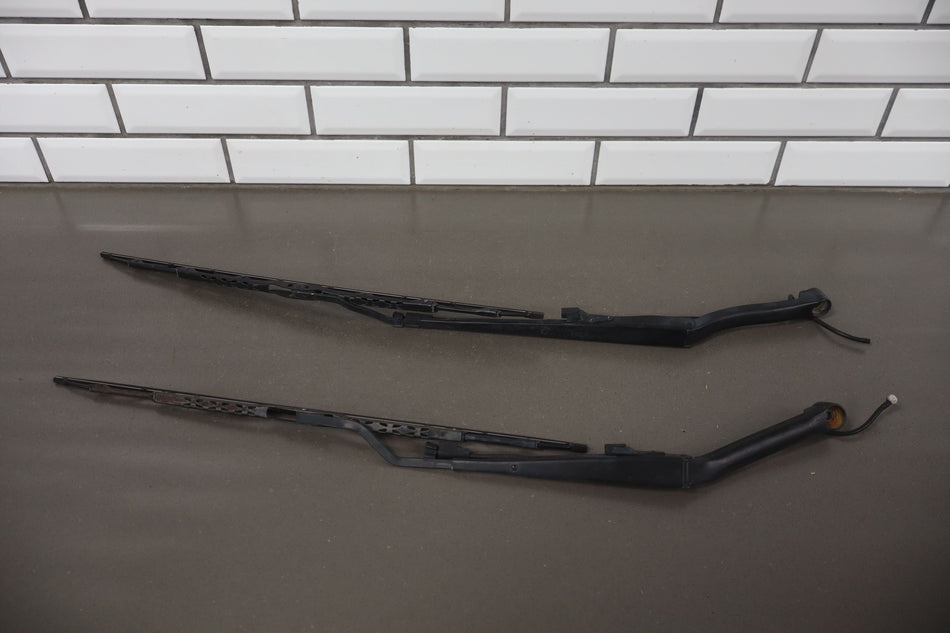 1997-2004 Chevrolet Corvette C5 Wiper Arm LH &amp; RH Pair