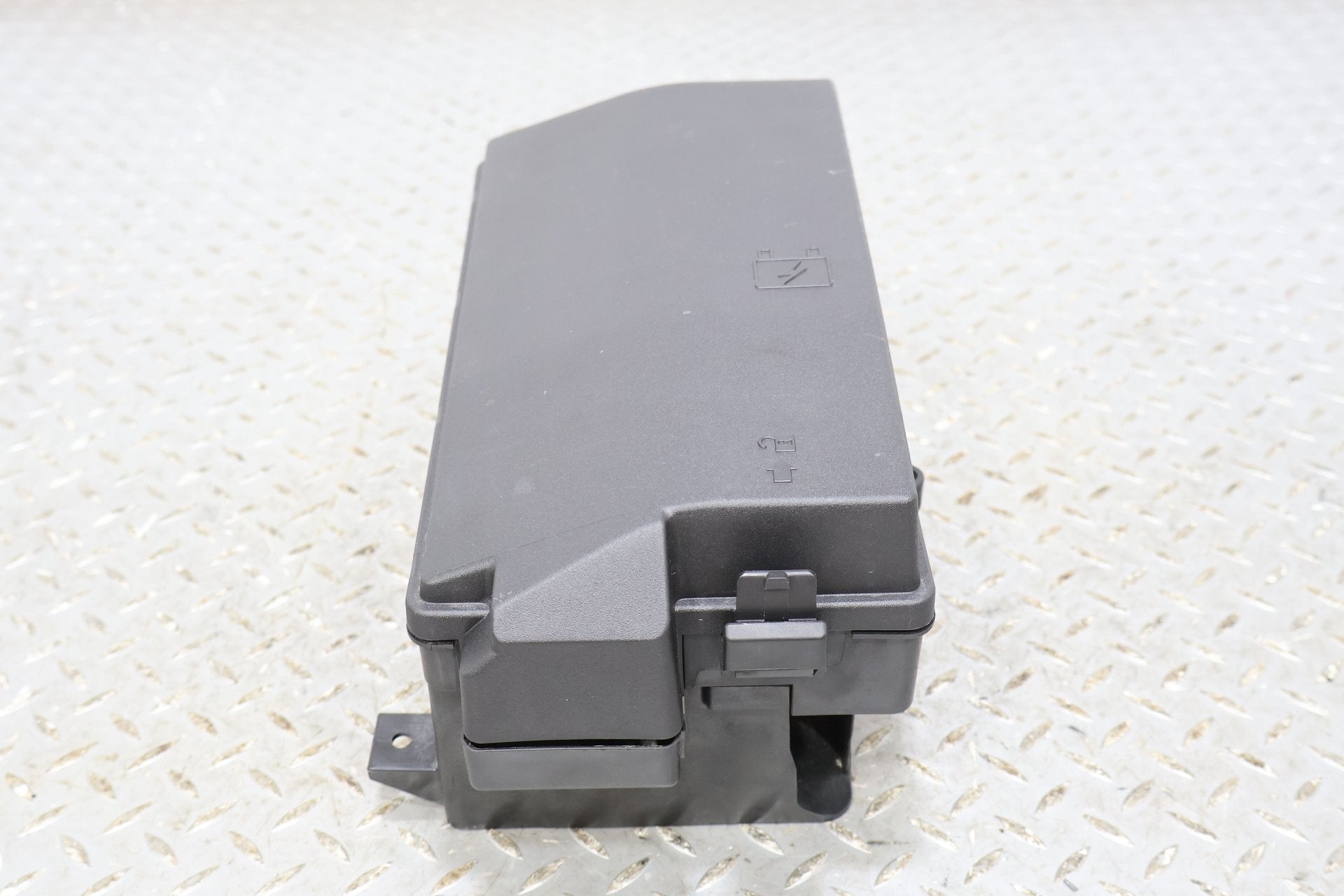 Engine Fuse Box, 2015, Chevrolet, Camaro