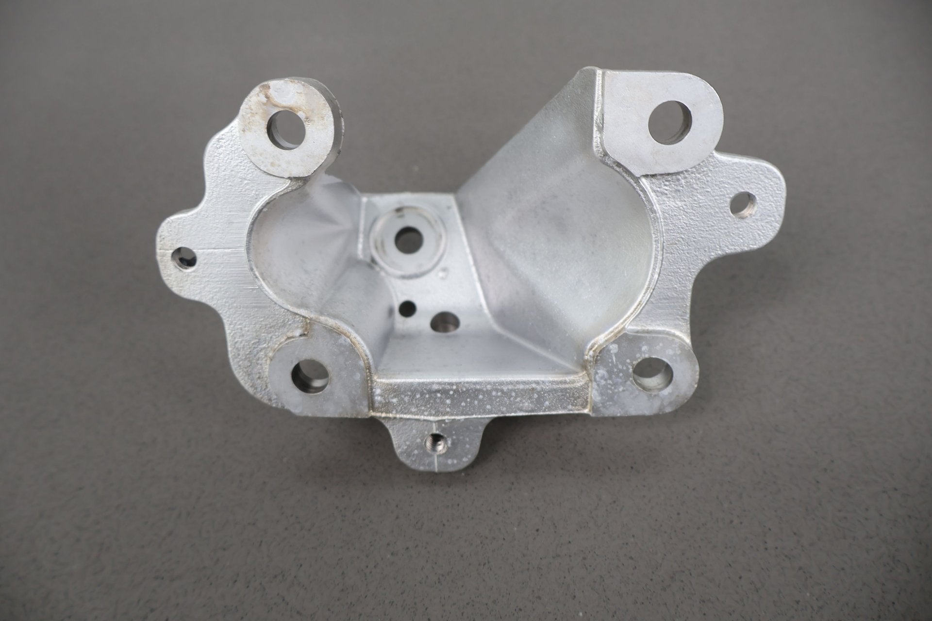 Engine Mount, 2009