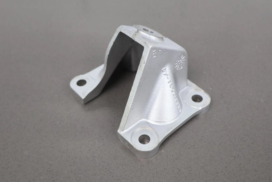 Engine Mount, 2009