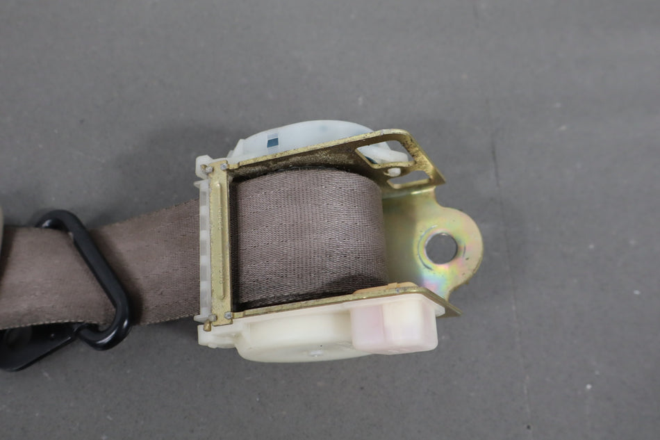 2000-2002 Chevrolet Camaro Driver Convertible Front Seat Belt Neutral 522
