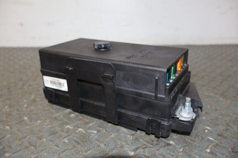 1997-2004 Chevrolet Corvette Cabin Fuse Box 19300118