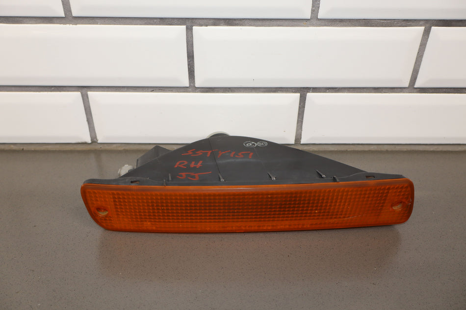 1995 Toyota Land Cruiser- Right Front Lamp