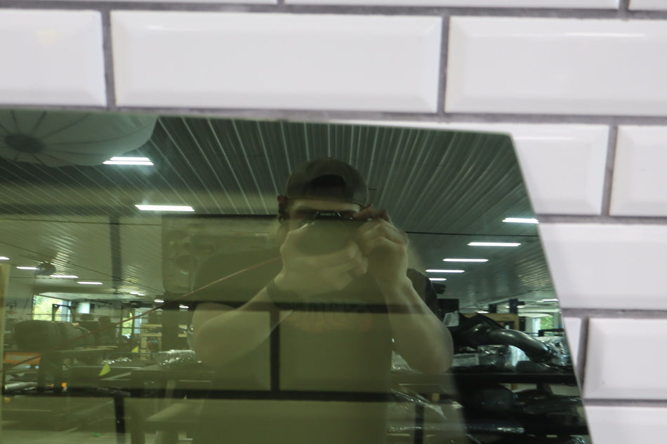 Right Rear Vent Window, 1996, Toyota, Previa
