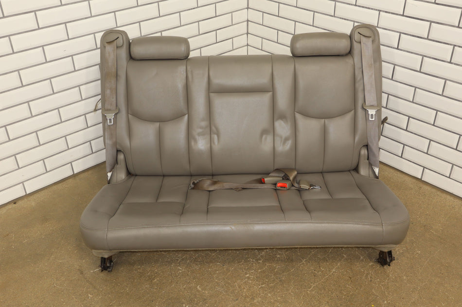2004 Chevrolet Suburban 2500- 3rd Seat
