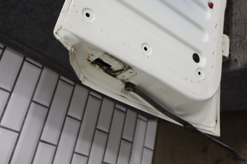 1991-1998 Toyota Land Cruiser Decklid/Tailgate White 040