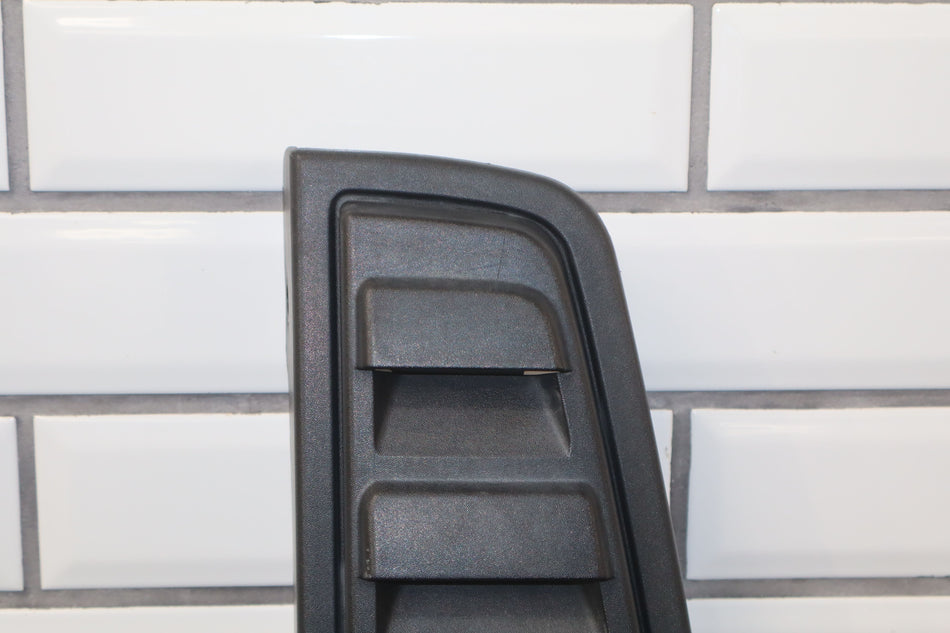 03-09 Hummer H2 Passenger Right Tail Light Upper Trim Panel / Moulding (Black)