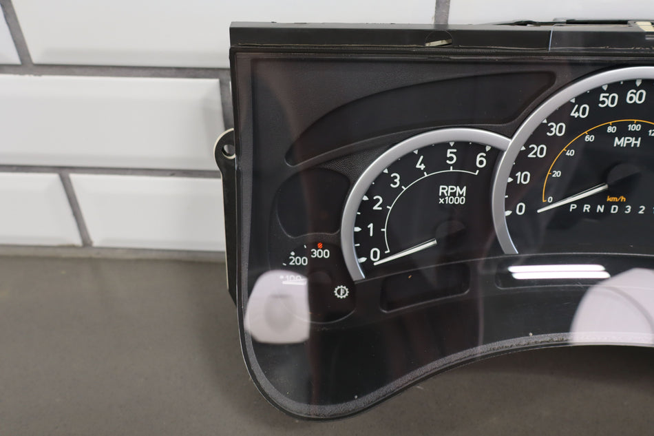 2006-2007 Hummer H2 Speedometer 15937244 177693 Miles