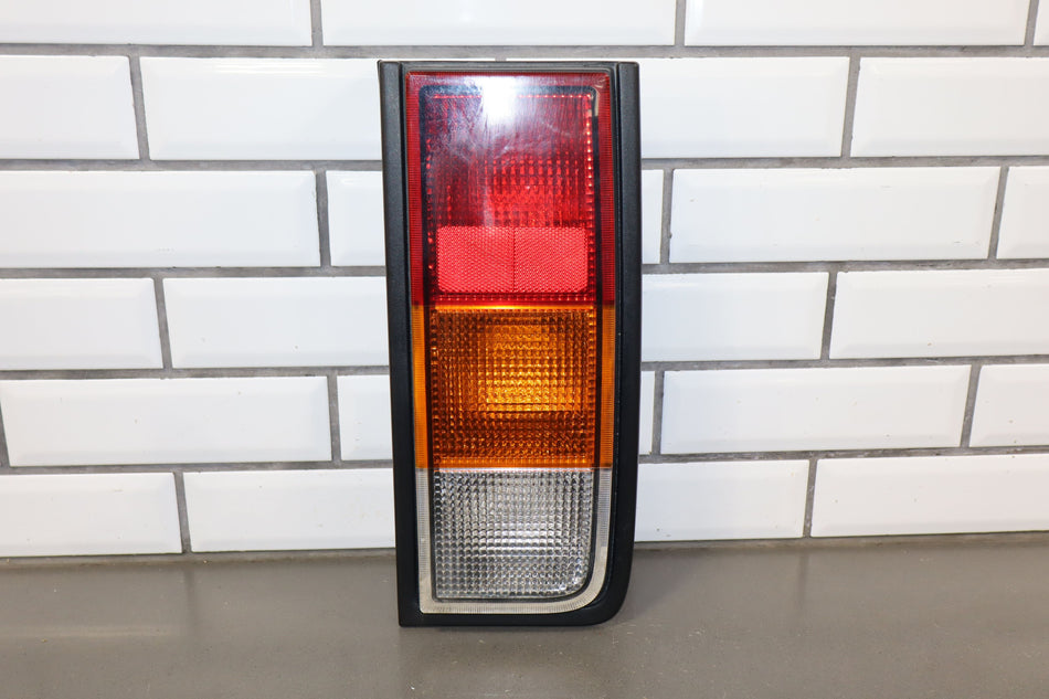 2003-2004 Hummer H2 Right Tail Light 15193459