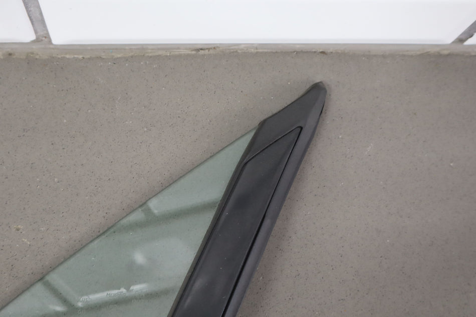 17-20 Fiat 124 Spider Driver Left Vent Glass / Window with Frame OEM
