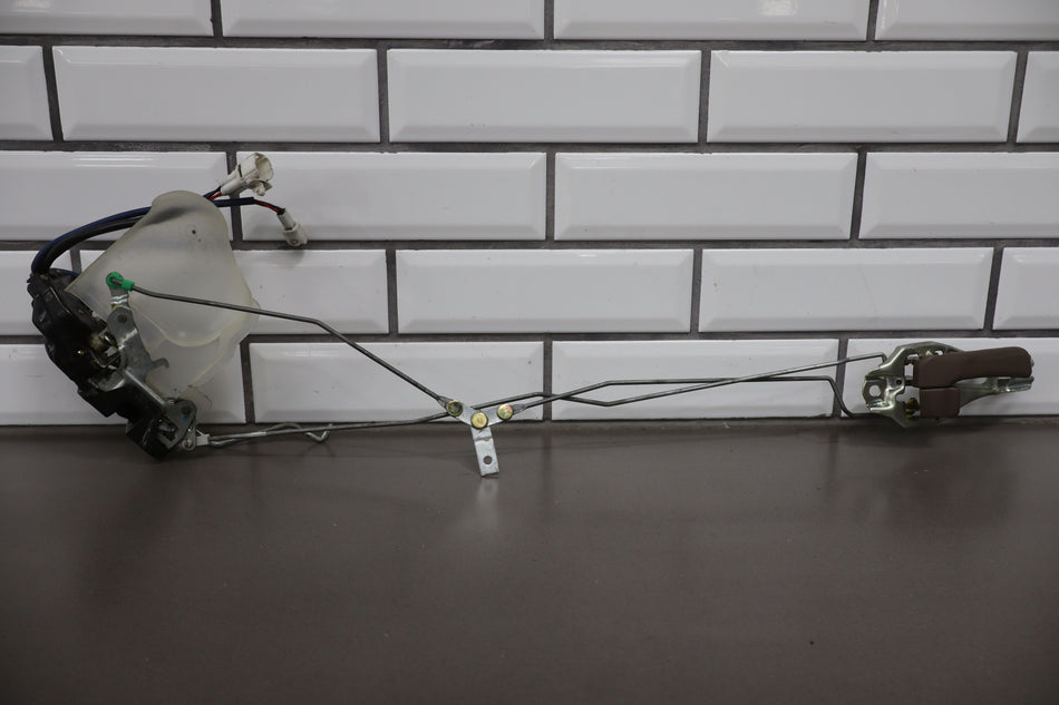 1997 Lexus LX450- Right Front Door Latch