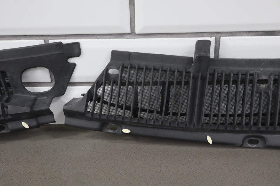 1993-1996 Cadillac Fleetwood Cowl Vent Panel