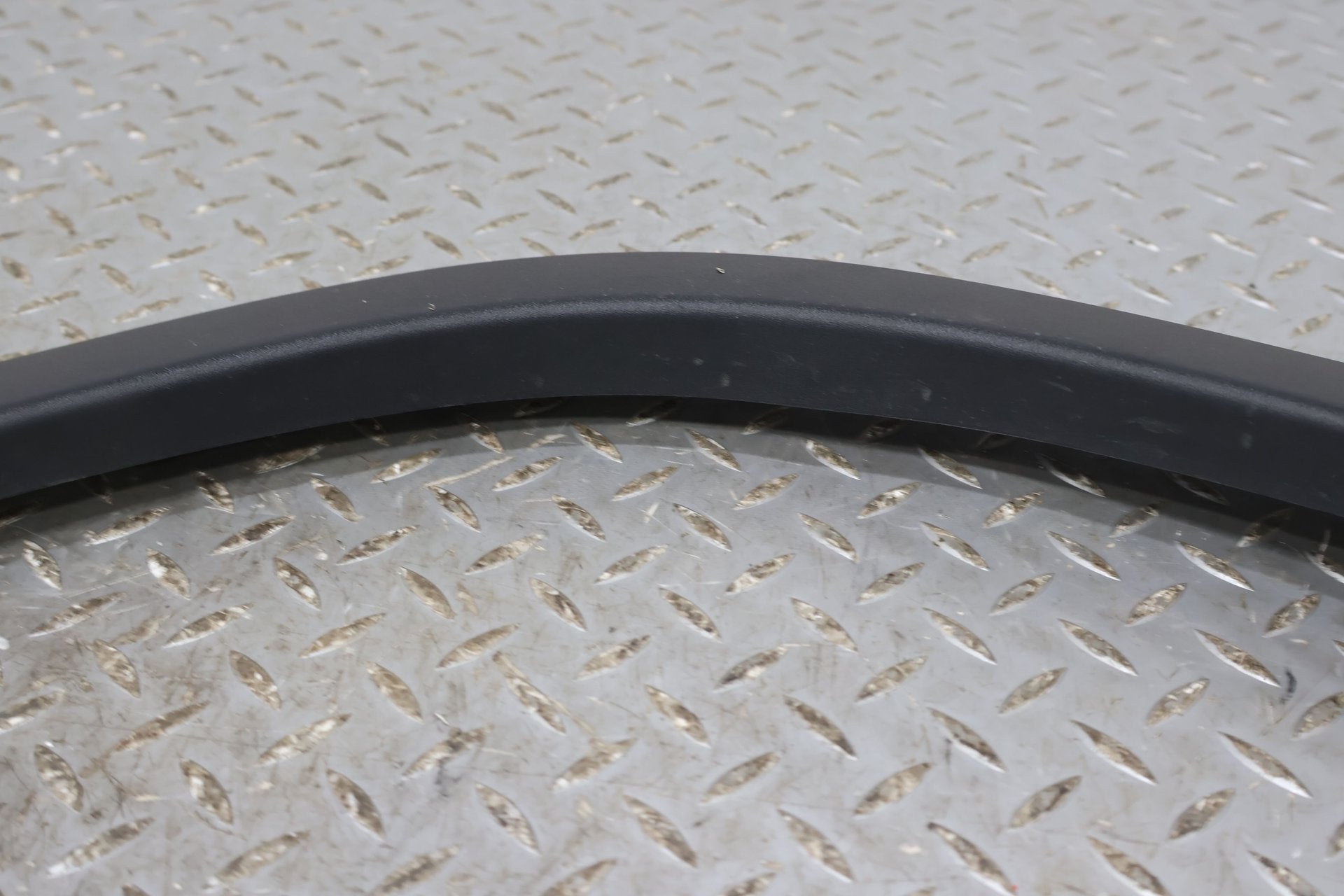 Fender Flare, 2022, Rivian, R1S