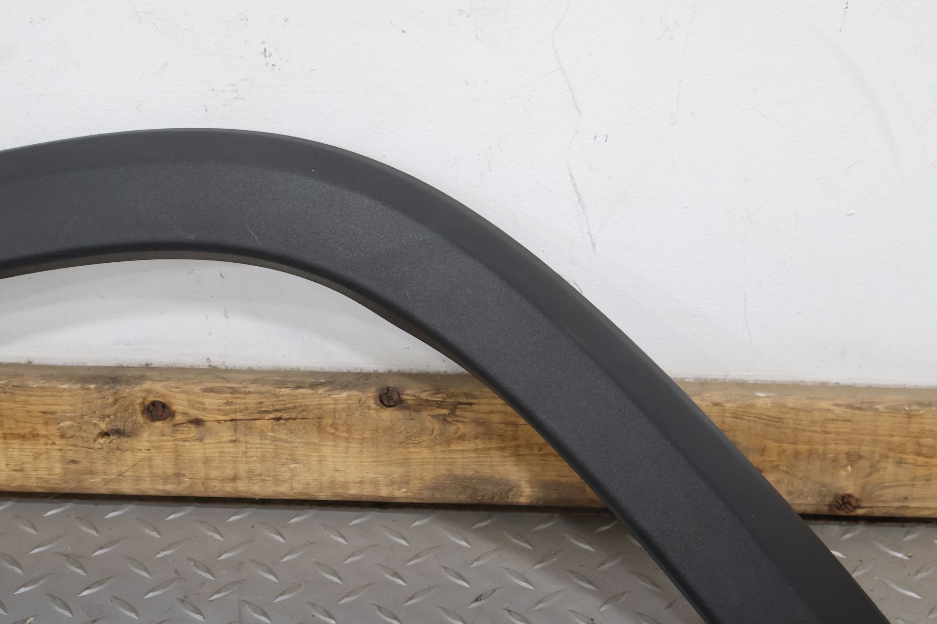 Fender Flare, 2022, Rivian, R1S
