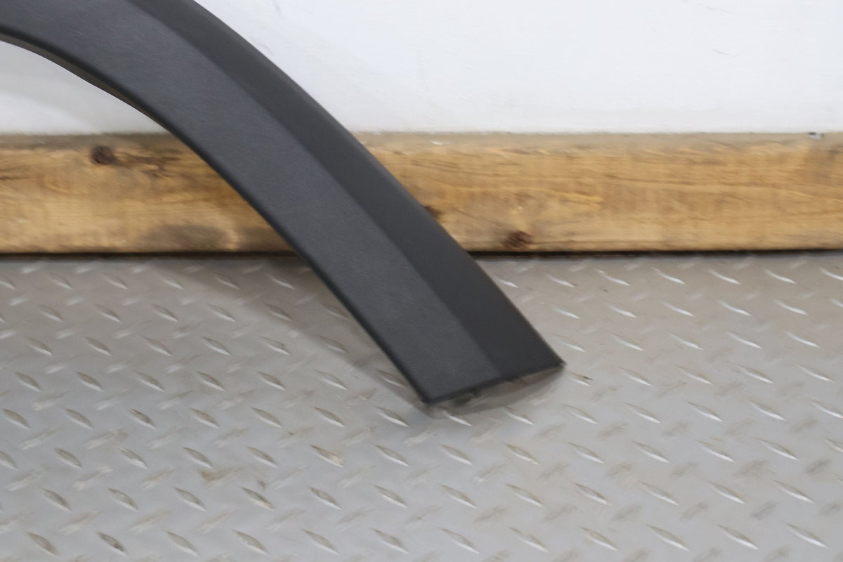 Fender Flare, 2022, Rivian, R1S