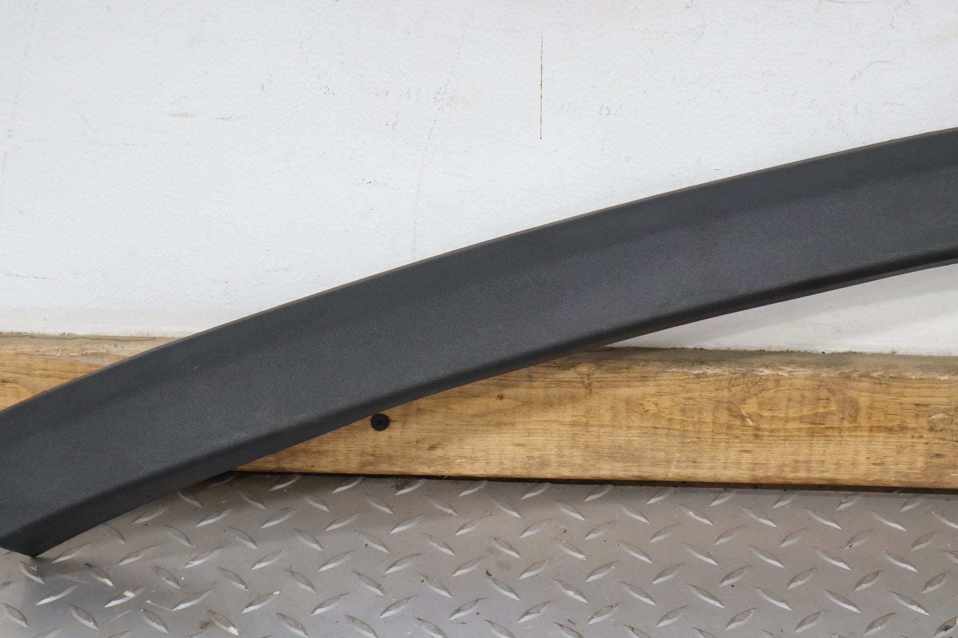 Fender Flare, 2022, Rivian, R1S
