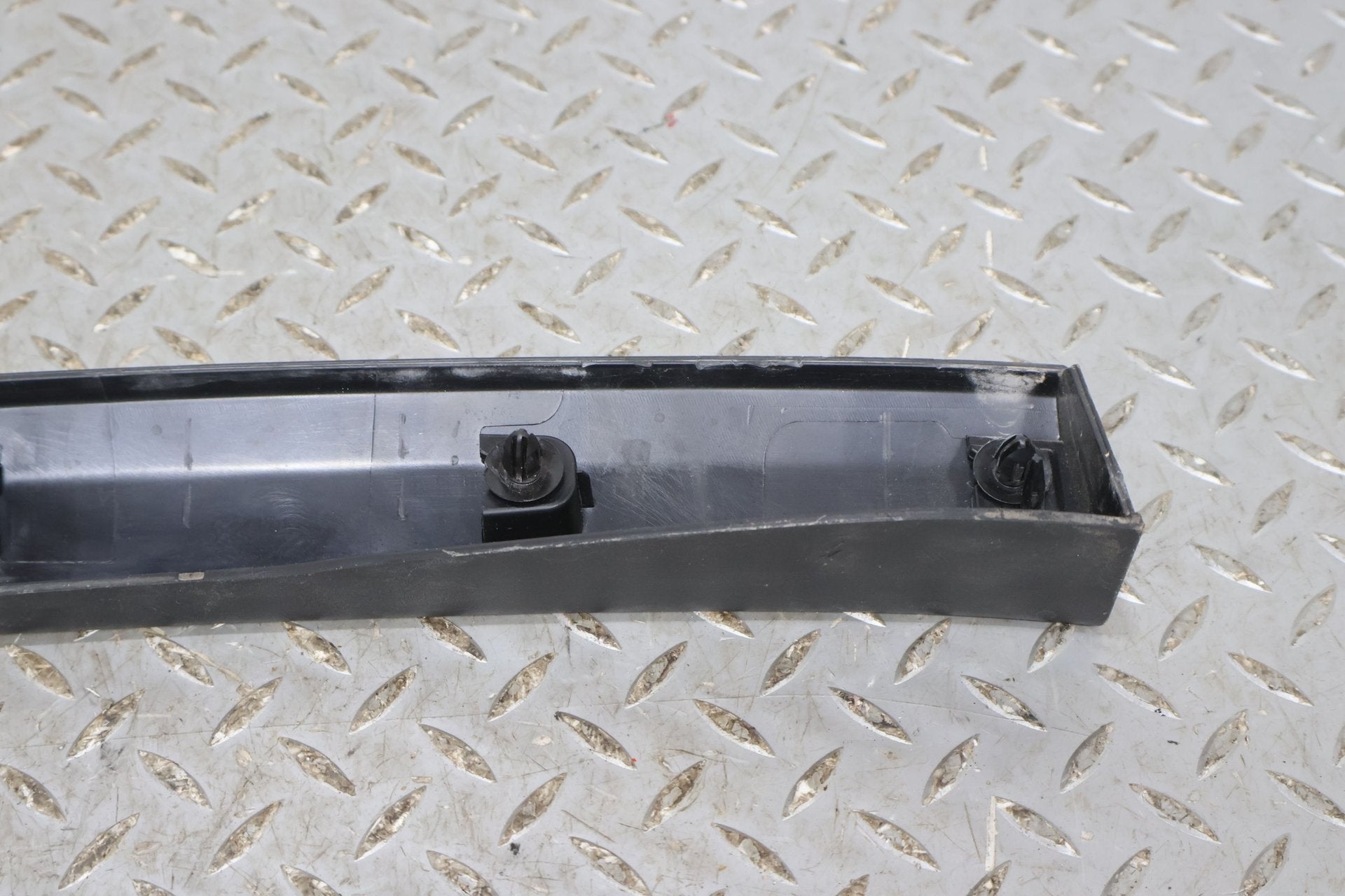 Fender Flare, 2022, Rivian, R1S