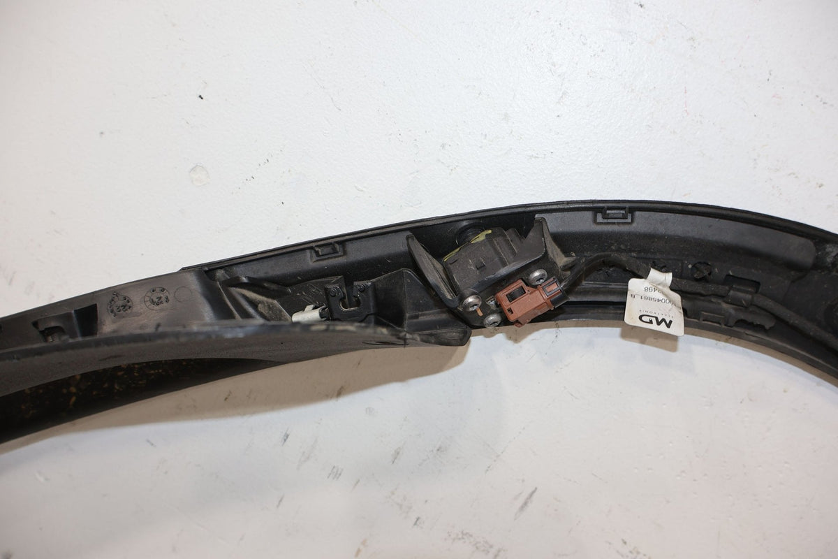 Fender Flare, 2022, Rivian, R1S