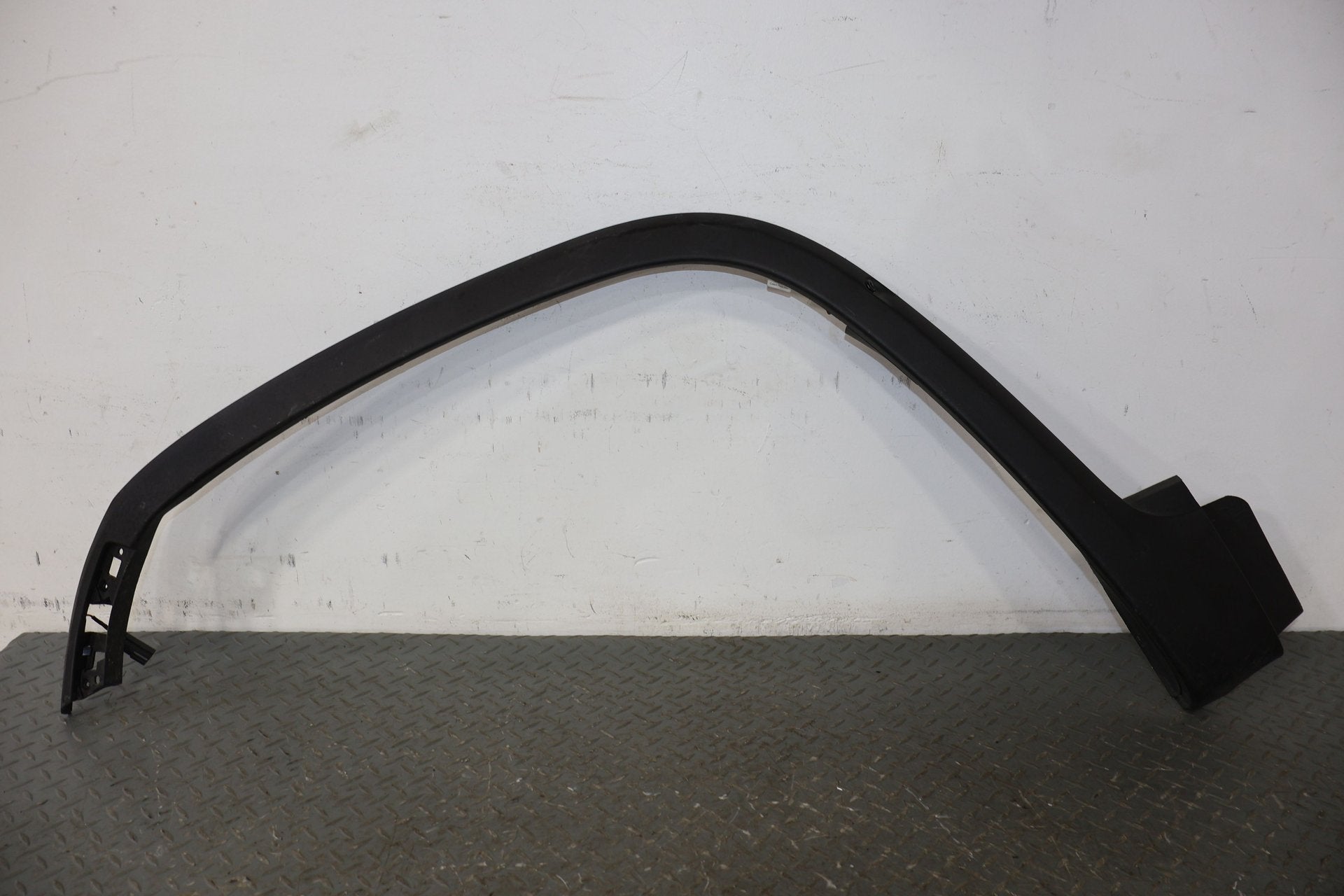 Fender Flare, 2022, Rivian, R1S