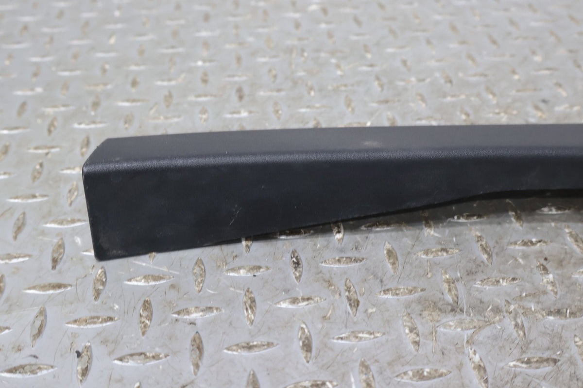Fender Flare, 2022, Rivian, R1S
