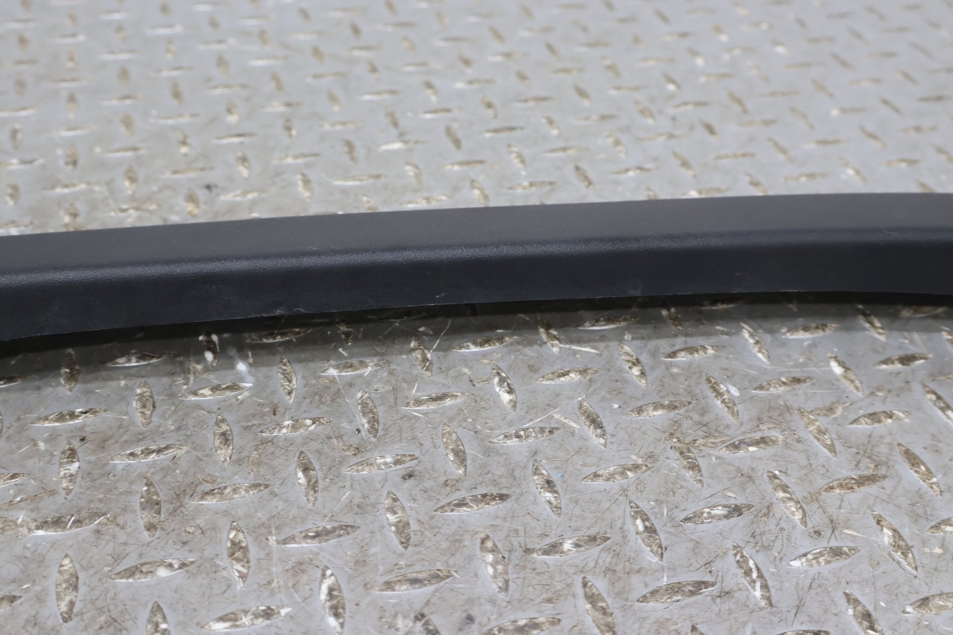 Fender Flare, 2022, Rivian, R1S