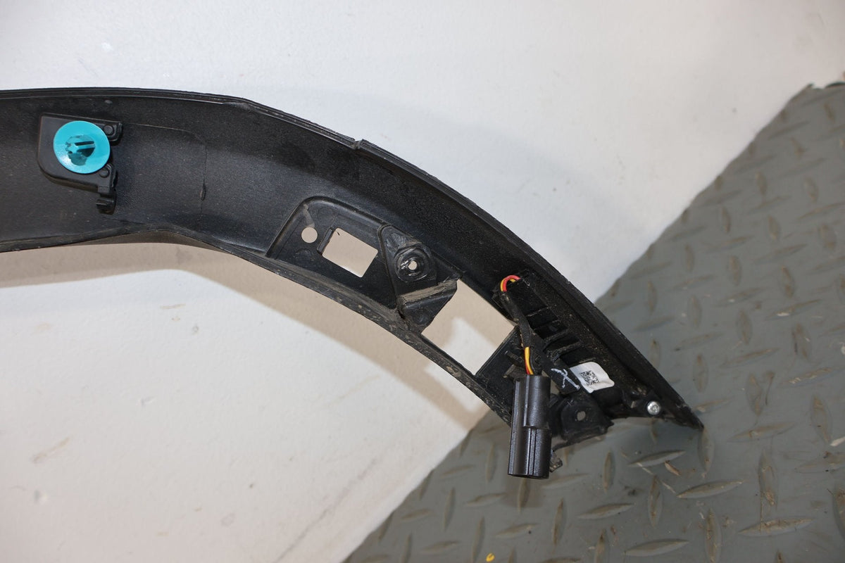 Fender Flare, 2022, Rivian, R1S