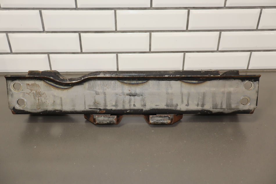 2004 Chevrolet Silverado 1500- Crossmember K-Frame