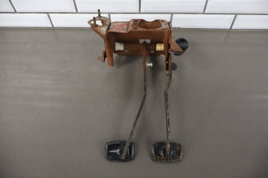 Ford F3TZ - 2455 - A Manual Clutch & Brake Pedal Assembly 1992 - 1997 F150 F250 F350