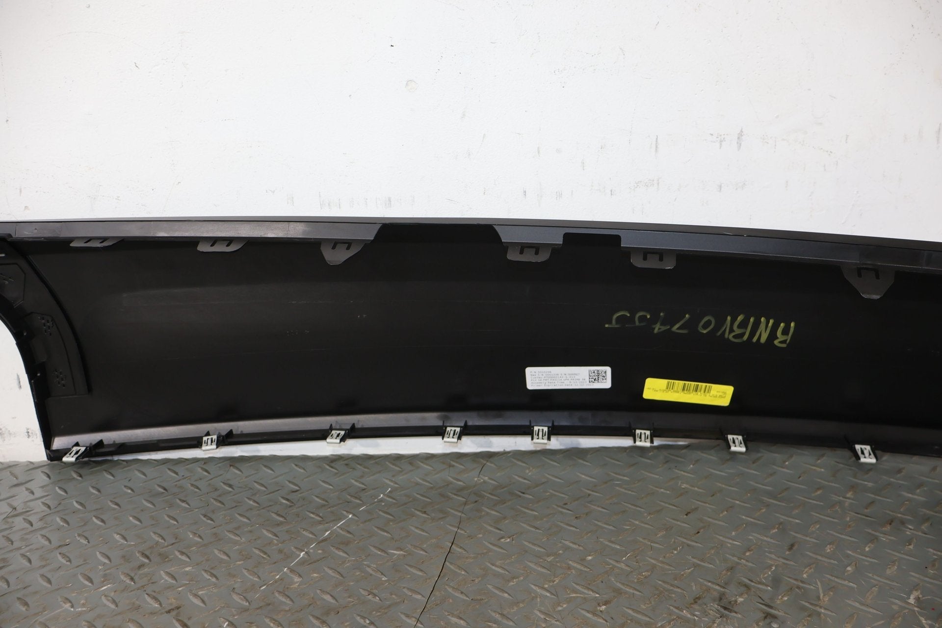 Front Bumper Cover, 2022, Rivian, R1S