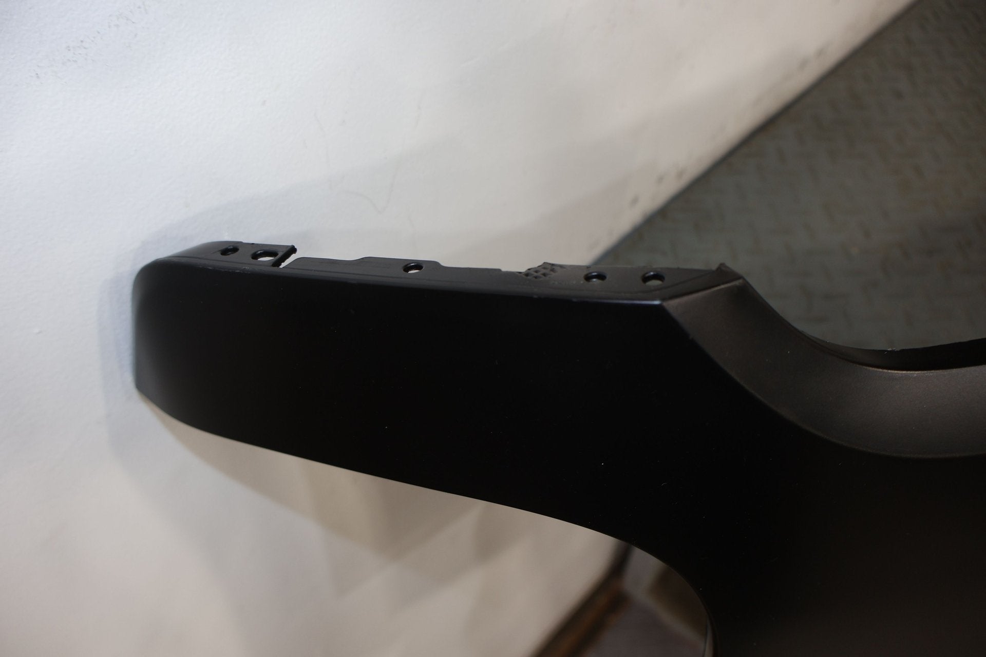 Front Bumper Cover, 2022, Rivian, R1S