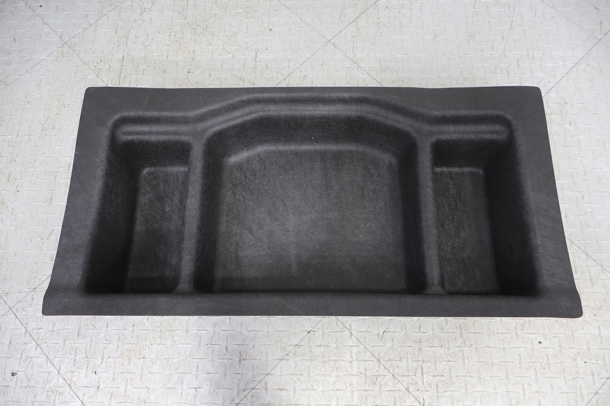Front Carpet, 2022, Rivian, R1S