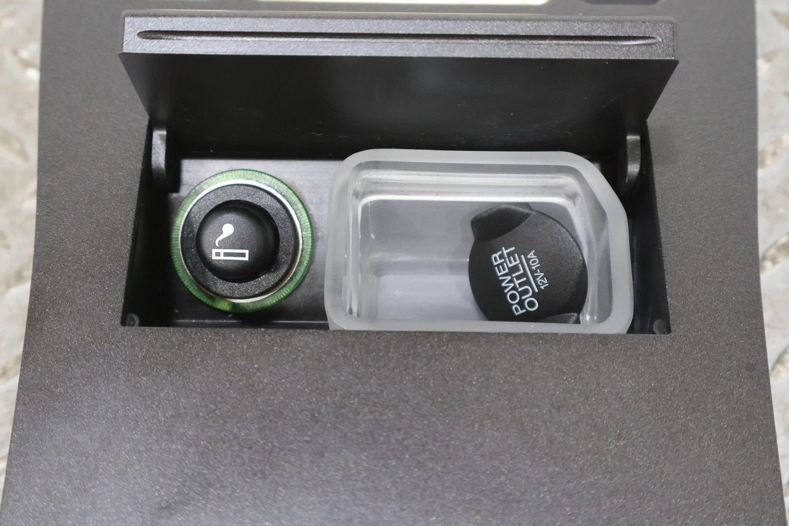 Front Console, 2009