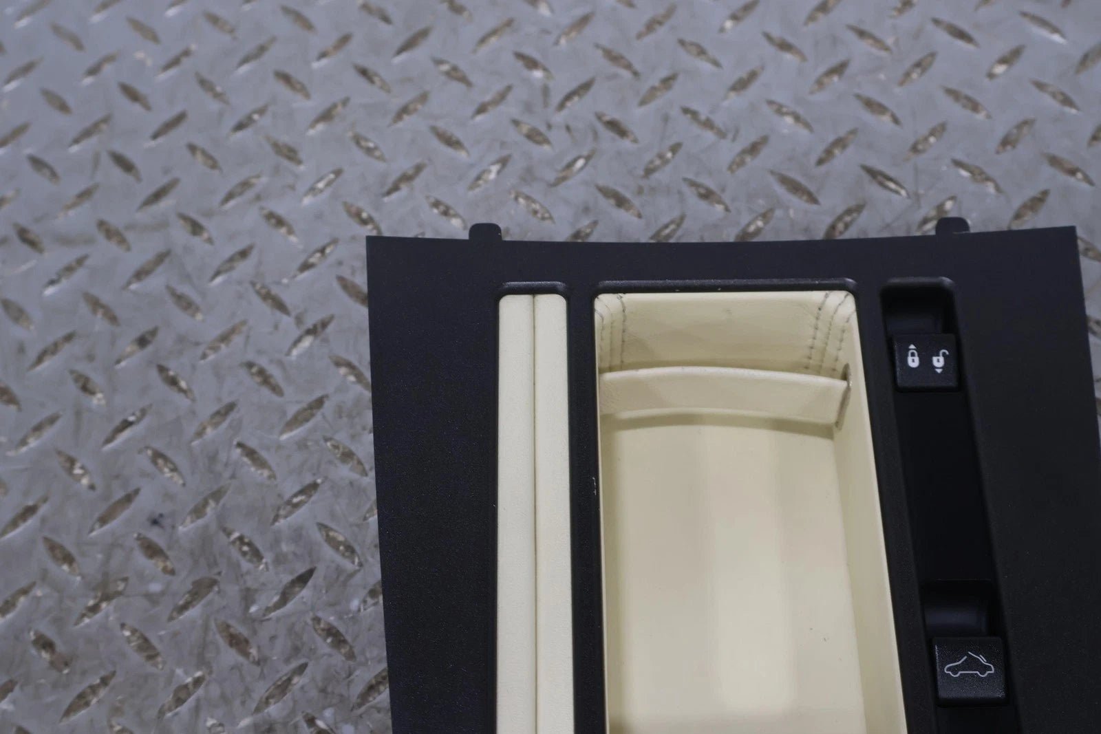 Front Console, 2009