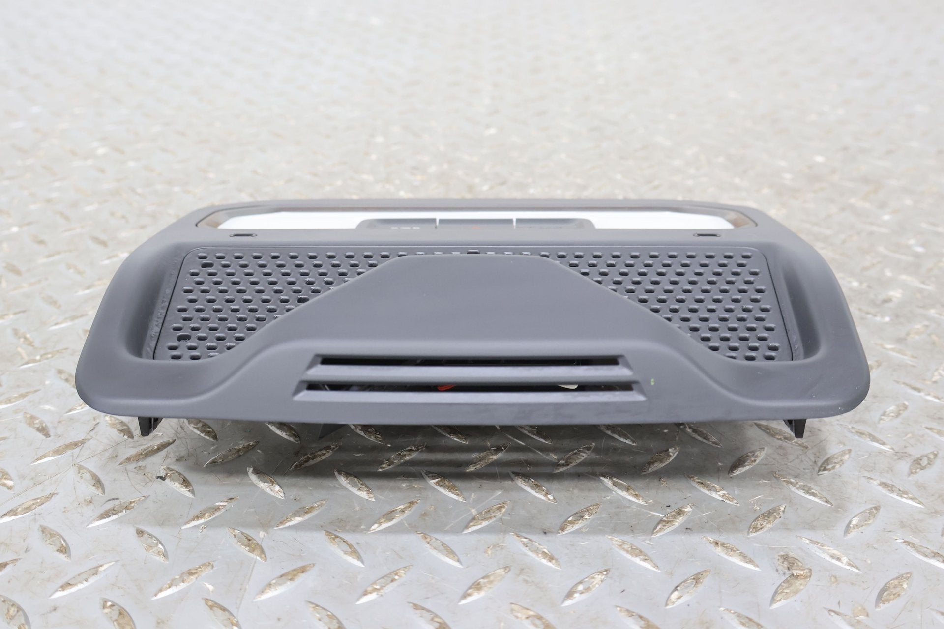 Front Console, 2022, Rivian, R1S