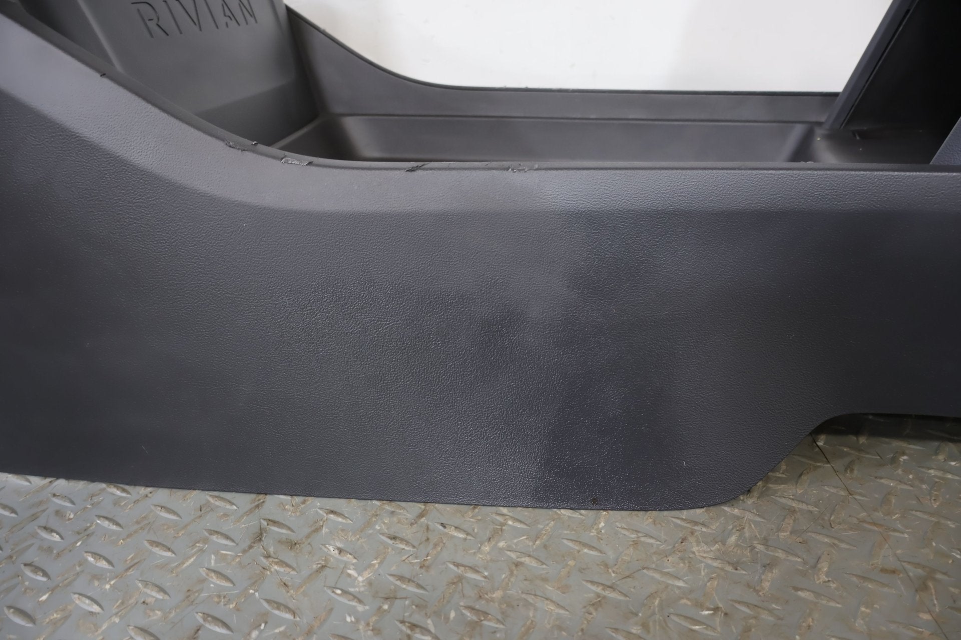 Front Console, 2022, Rivian, R1S
