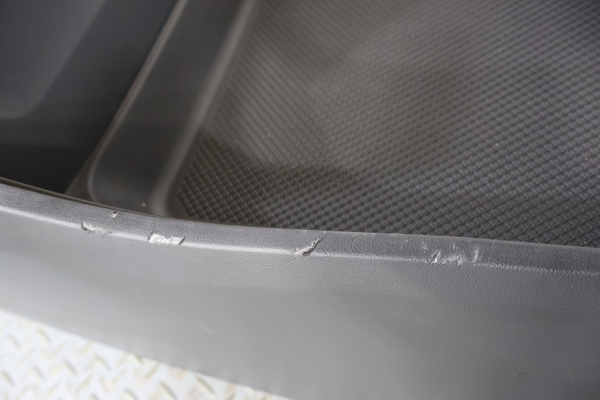 Front Console, 2022, Rivian, R1S