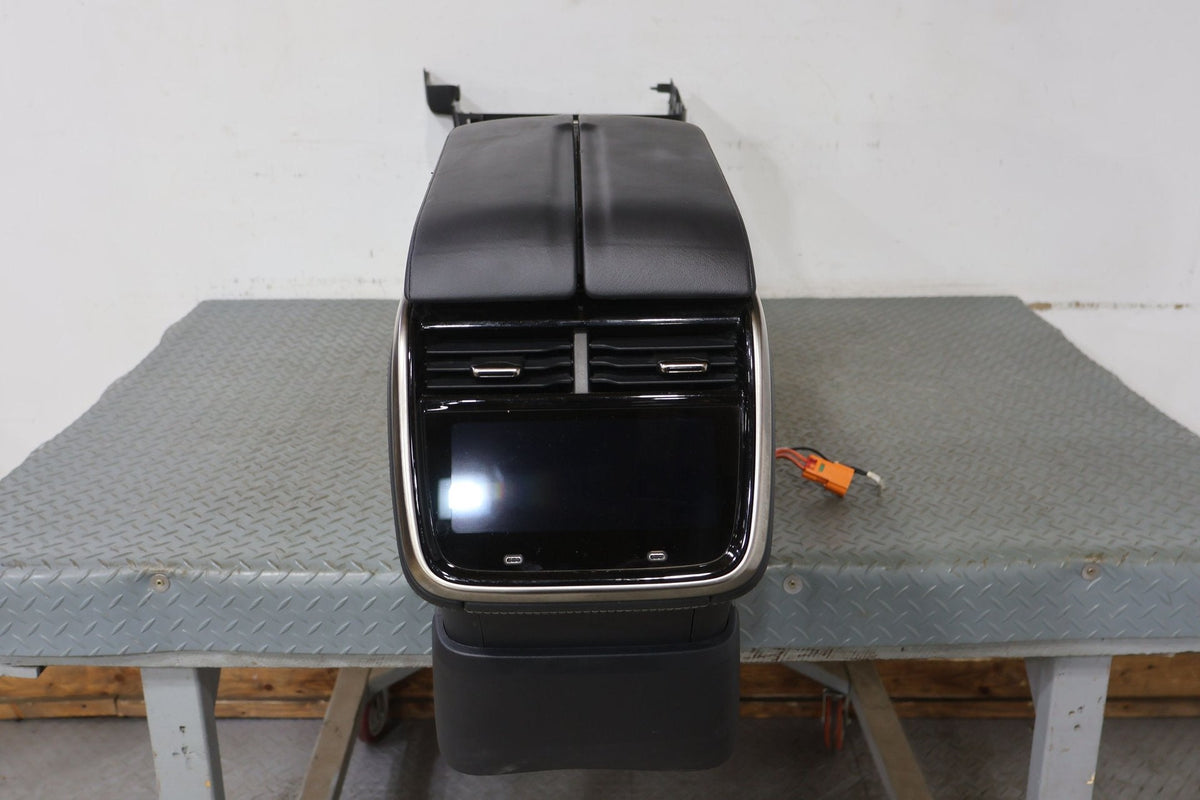 Front Console, 2022, Rivian, R1S