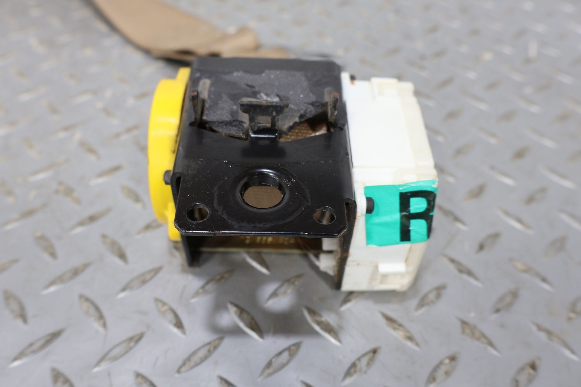 Front Seat Belt, 2001, Chevrolet, Corvette