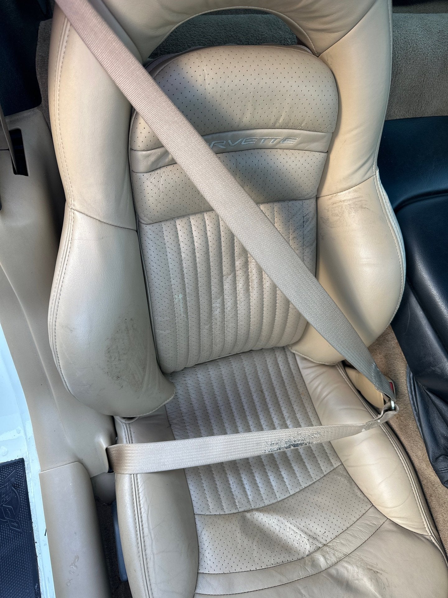 Front Seat Belt, 2001, Chevrolet, Corvette