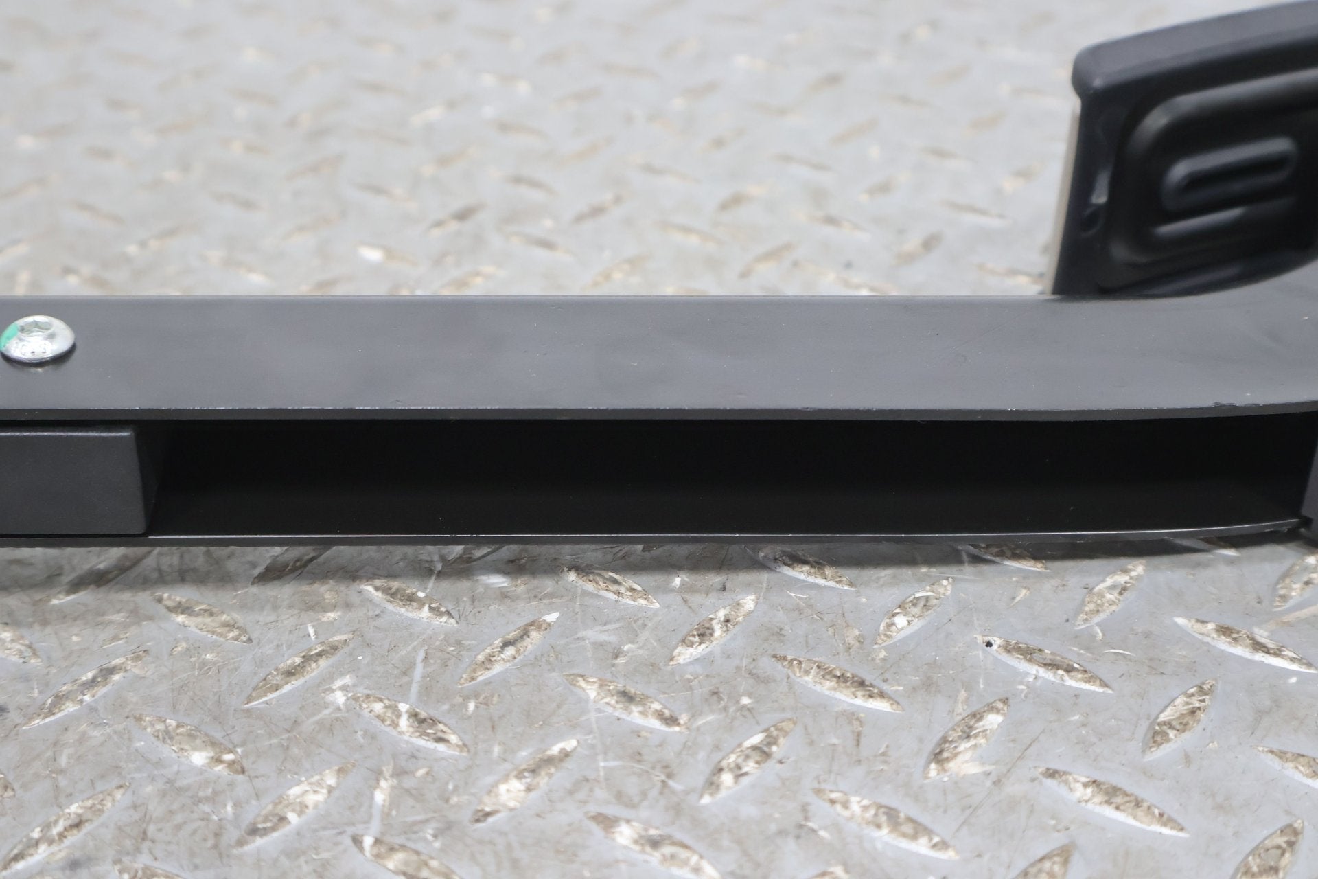 Gas Pedal, 2022, Rivian, R1S