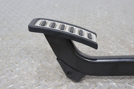 Gas Pedal, 2022, Rivian, R1S