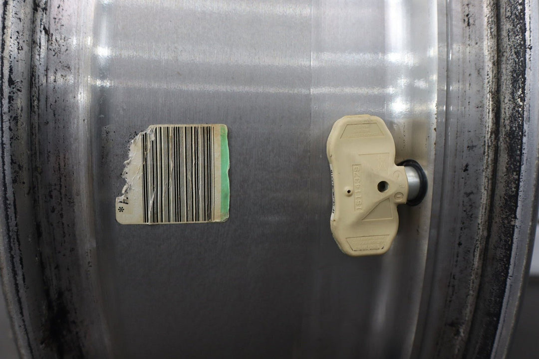 GMC Polished Yukon XL 1500 Sierra Denali OEM Wheel 17” 2001 - 2007 Factory 5132